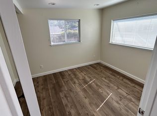 3143 Lakeshore Blvd #C, Lakeport, CA