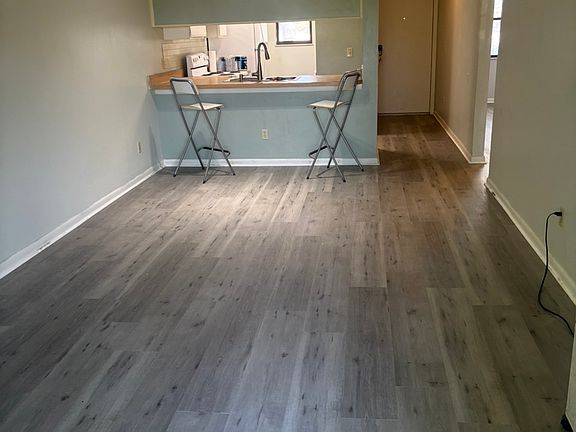 2nd image of 650 W Pope Rd Unit 241