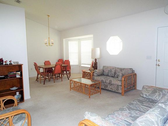 4th image of 6475 Greenwood Ave
