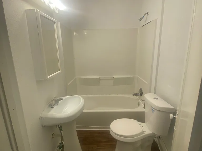 649 Parker Ave #2 — Photo 10