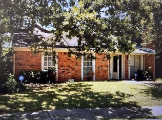 948 Carom Way, Dallas, TX 75217