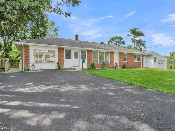 7257 Union Deposit Rd, Hummelstown, PA 17036