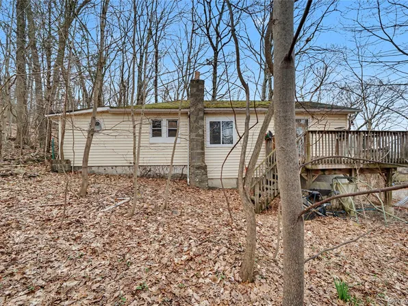 15 Arcadian Trail, Monroe, NY 10950