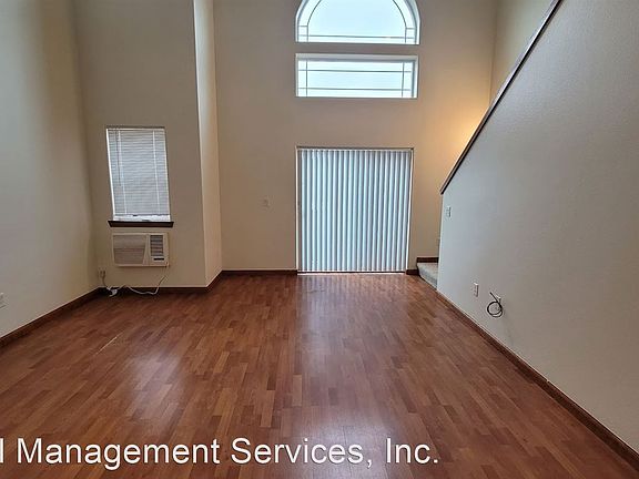 4th image of 123 NE 172nd Ave #201