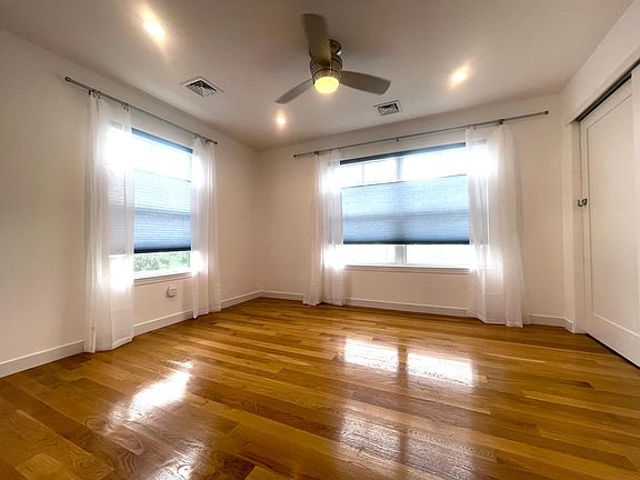 5th image of 241 Beach Breeze Ln #B