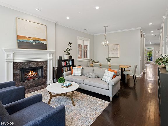 4th image of 1714 W Superior St APT 2W