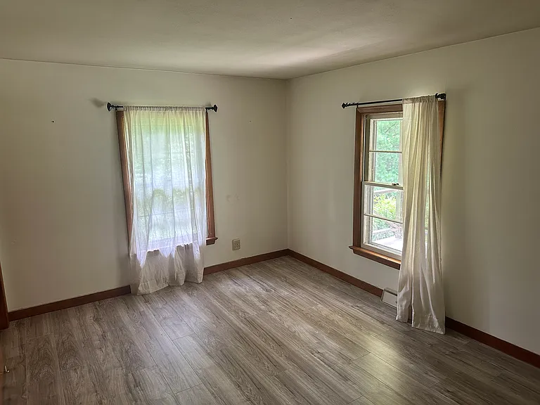 2567 Oak Dr — Photo 17