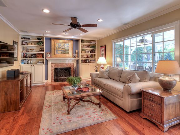 3rd image of 655 N Sunnyslope Ave