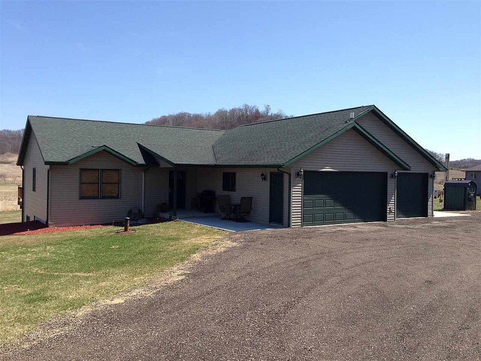 1st image of 25520 Pleasant Valley Dr