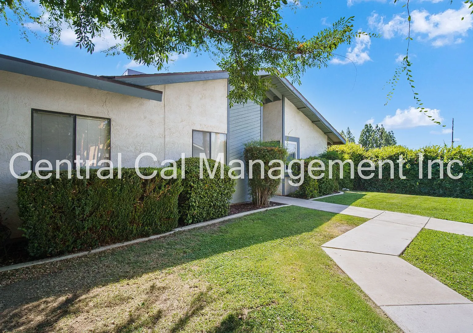 5905 Auburn Oaks Dr — Photo 3