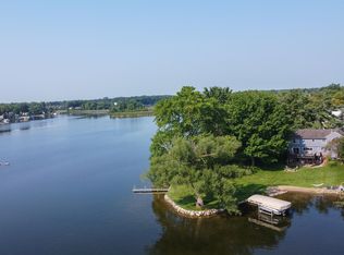 1395 Delmonte St, Wolverine Lake, MI 48390