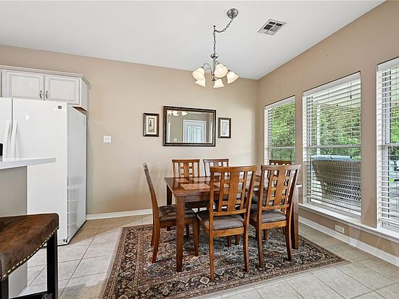 5th image of 70015 7th St