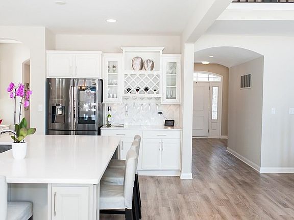 Custom Upgraded Cabinets