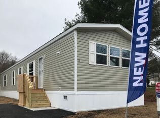 8 Joan Ct, Bloomingburg, NY 12721