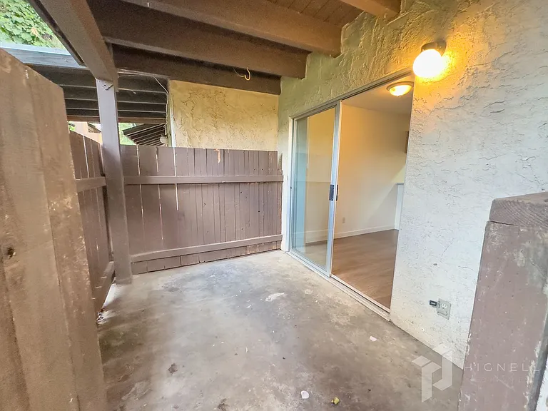 711 W East Ave — Photo 12