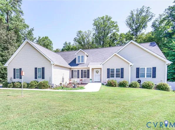 8266 Oakfield Ln, Mechanicsville, VA 23116