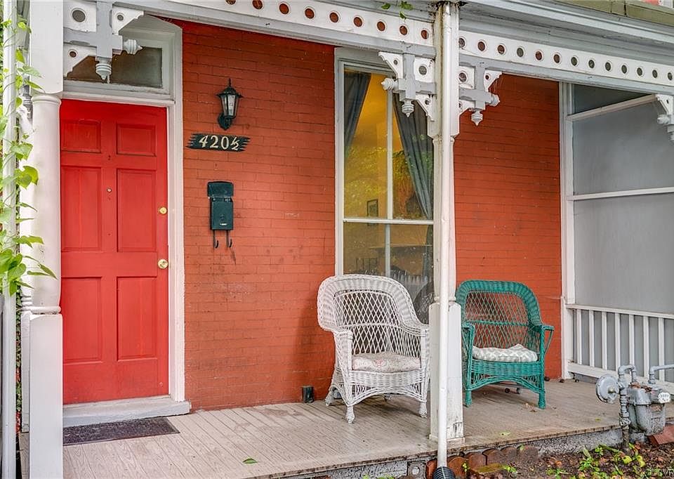 1st image of 420 1/2 S Pine St