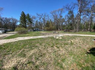 6324 Pine Point Dr, Grayling, MI 49738