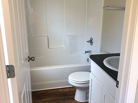 4th image of 7805 Willow Crest Dr
