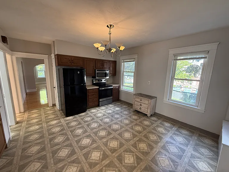 17 Stebbins St #1 — Photo 8