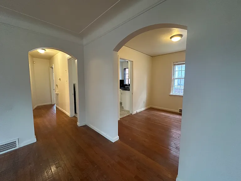 16894 Baylis St #1 — Photo 4