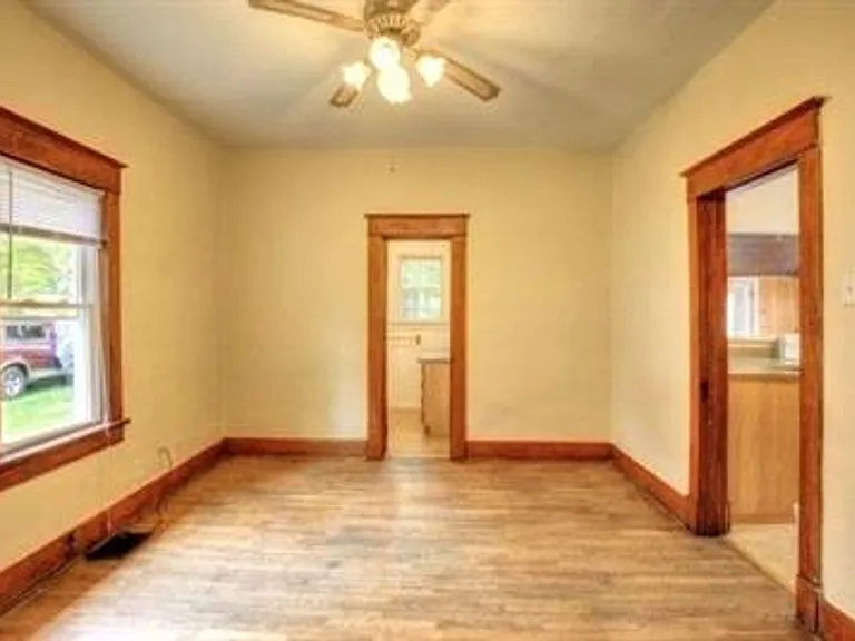 1011 W Tremont St — Photo 17