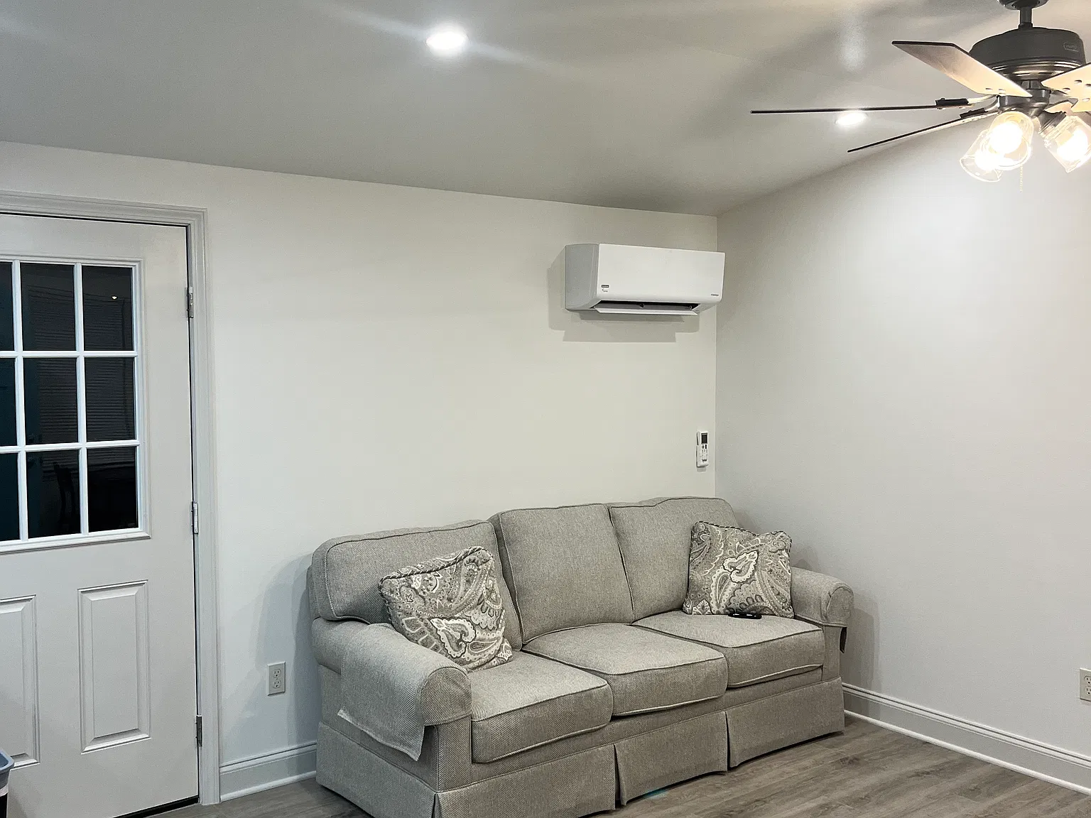2 bed, 705 sqft, $1,500 — Photo 2