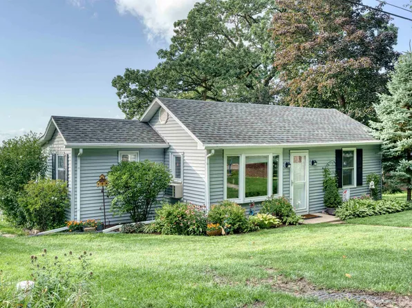 N455 Haight Rd, Fort Atkinson, WI 53538