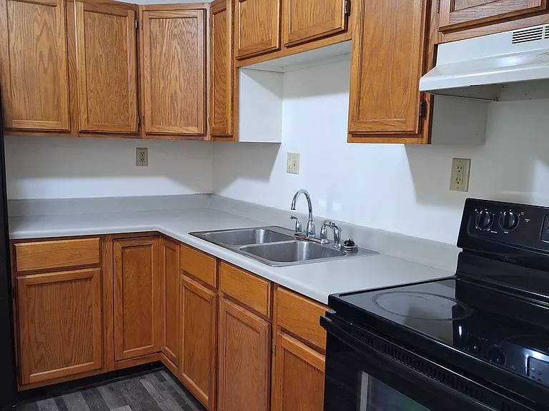 1507 Craig Ct — Photo 3
