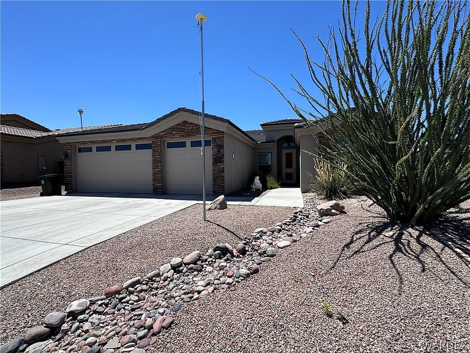 1st image of 3300 Karen Avenue