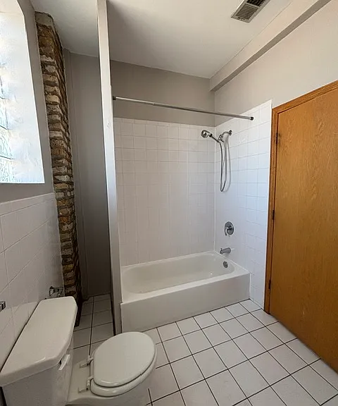 1337 W Huron St #3F — Photo 11