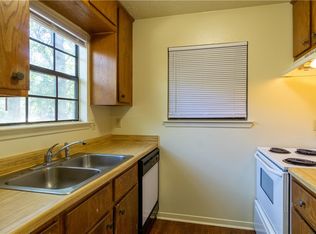 623 San Mario Ct, College Station, TX 77845