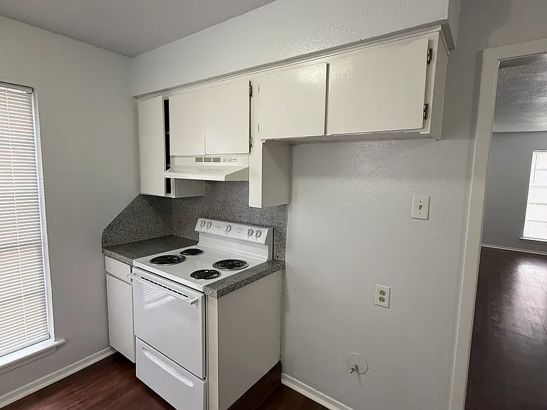 316 Nikki Dr #B — Photo 8