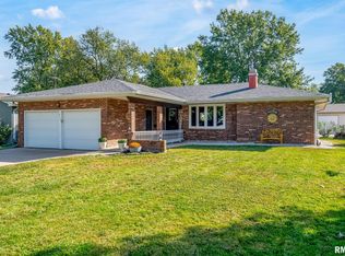 510 N Meadow St, Geneseo, IL 61254