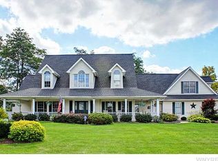 6602 Mulligan Dr, Lockport, NY 14094