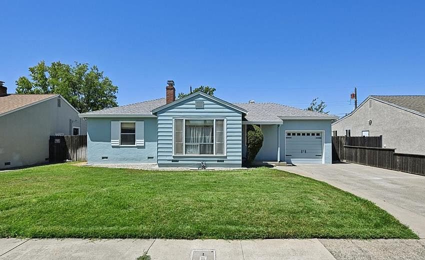 1st image of 4620 22nd St