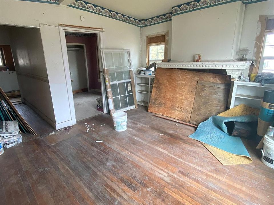 2nd image of 411 N Oseuma Ave