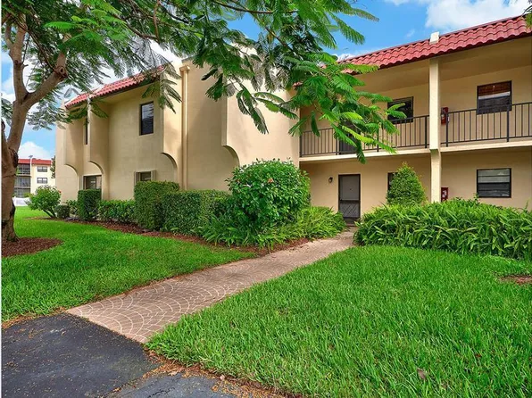 2050 Oleander Blvd APT 10-103, Fort Pierce, FL 34950