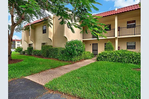 2050 Oleander Blvd Photo 1