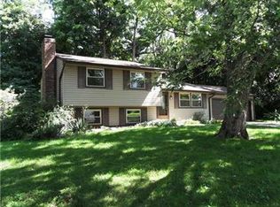 6614 Woodford Ln, Indianapolis, IN