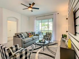 8851 Cabot Cliffs Dr
