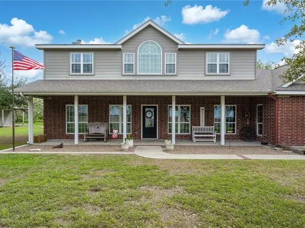 2 Schendel Rd, Portland, TX 78374
