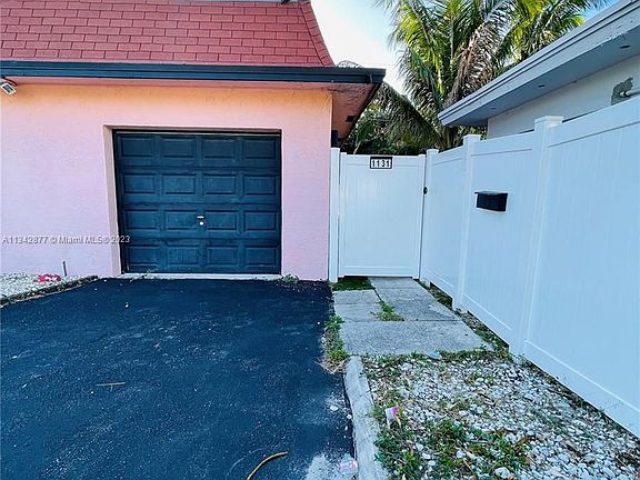5th image of 1129 N Andrews Ave #1129