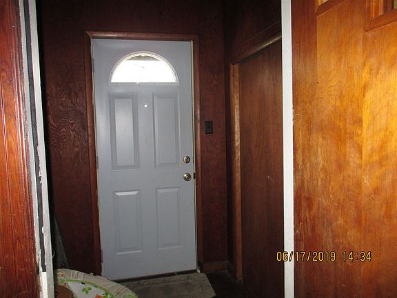 4th image of 500 W Lusher Ave