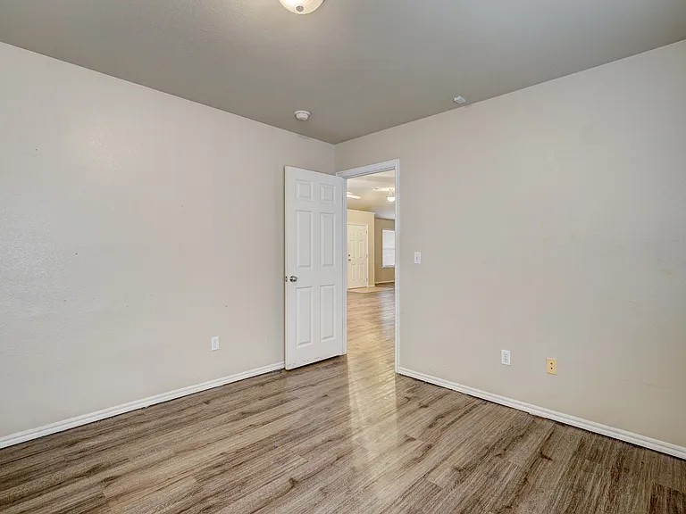 12324 SW 5th St — Photo 15