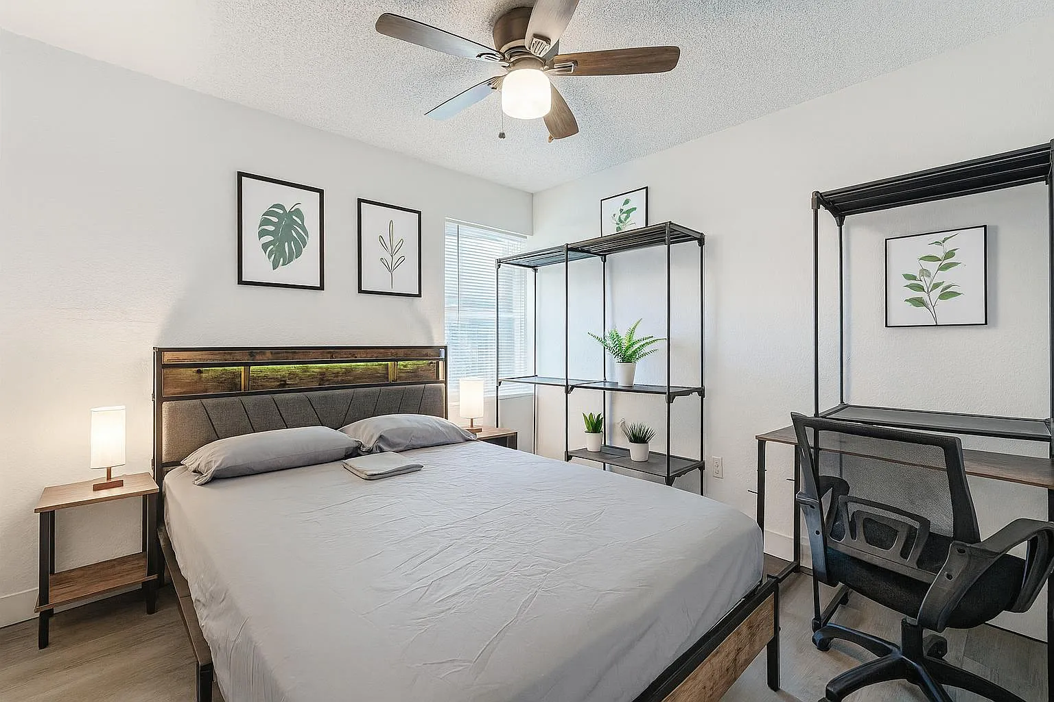 4 bed, 2.0 bath, 1200 sqft, $1,209 — Photo 1