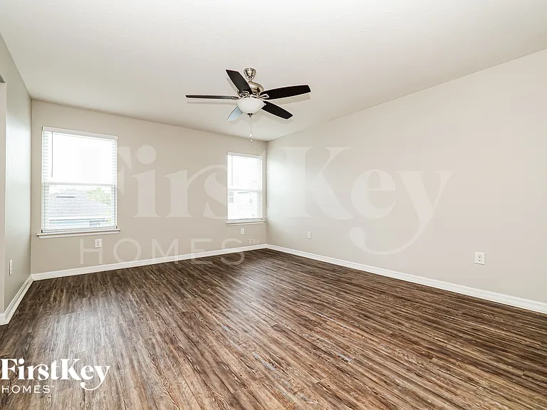 12221 Blue Pacific Dr — Photo 8