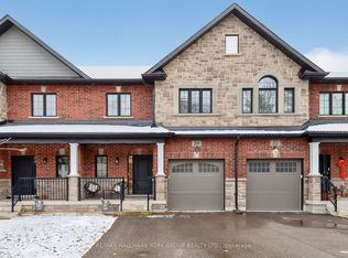 20 Gord Matthews Way, Uxbridge, ON L9P 0E9