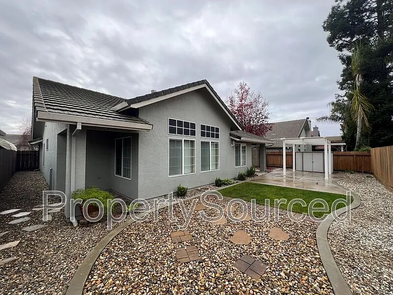 1769 Nehemiah Dr — Photo 28