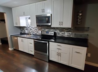 293 Nicole Ln APT 3, River Falls, WI 54022